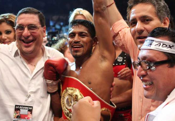 BannerBoxing's tweet photo. #FLASHBACKFRIDAY! 🔥 Follow #TeamBanner on #Facebook, #Instagram, &amp; #LinkedIn NOW! https://t.co/Khwtm4AH7j, https://t.co/yXGt6TZtAR &amp; https://t.co/Dj24KbPc7y #Boxing #BannerBoxing #BannerPromotions #BP #Banner #FollowFriday #FF #FB #Insta #IG #ArtiePelullo #CristobolCruz https://t.co/lWElP6exSH
