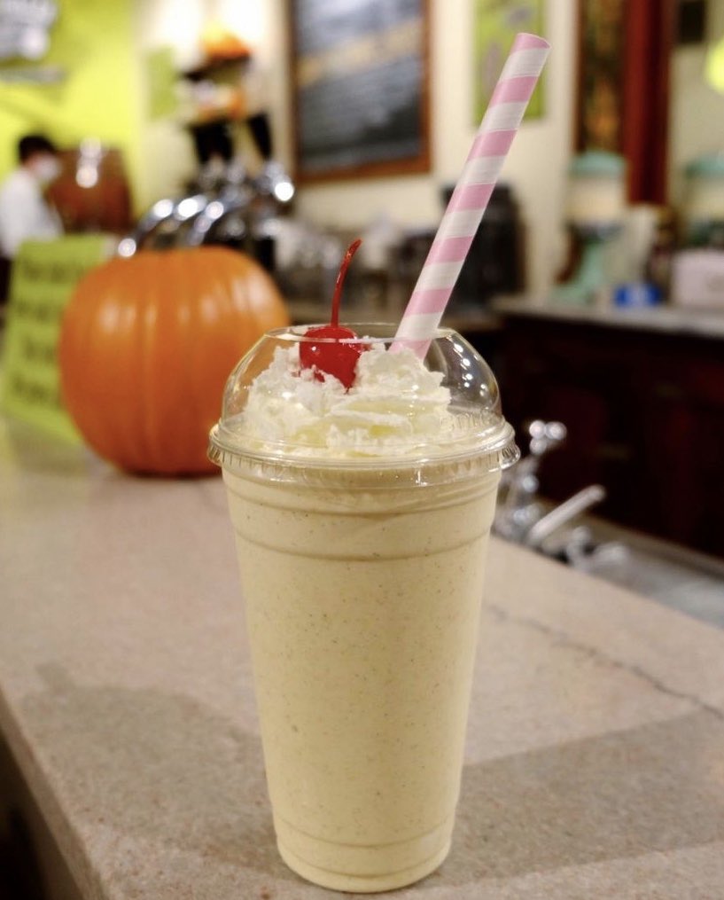 It’s Friday, October 1st, and pumpkin ice cream is BACK! 🎃🍨🥤 We open at 4pm, see you soon!

REMINDER: 15% off your entire order when you redeem an existing Sweet Moses gift card by Sunday, October 31st!