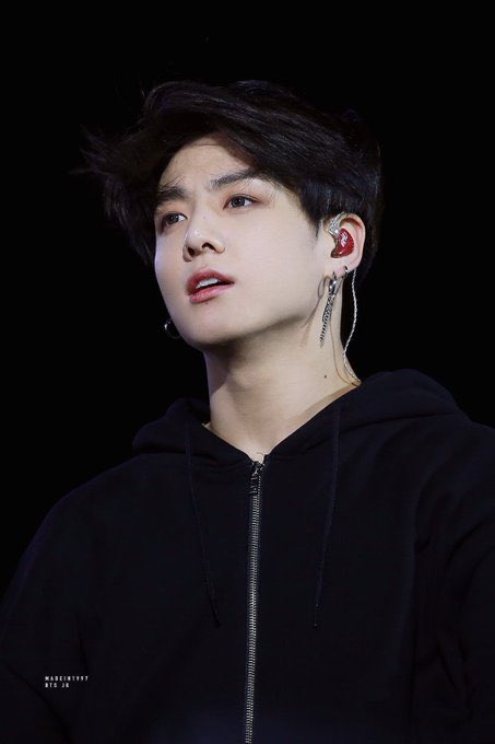 ChimChi20337822's tweet photo. Please  leave him alone! Let him do whatever he wants. He is also a human. He Doesn't deserve that. He is so precious 
#StandForJK 
BIG HIT PROTECT JUNGKOOK 
SPEAK UP FOR JUNGKOOK
STAND UP FOR JUNGKOOK https://t.co/S47s02dhqW