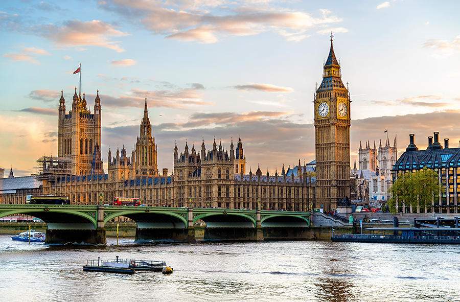 TaxAssistBhamSW's tweet photo. Chancellor Rishi Sunak will announce the Autumn Budget 2021 on 27th October. To receive your FREE Budget Summary email newsletter on the day of the Budget, sign up here. https://t.co/r8bAWAOIoJ https://t.co/xNleQ18Bwx