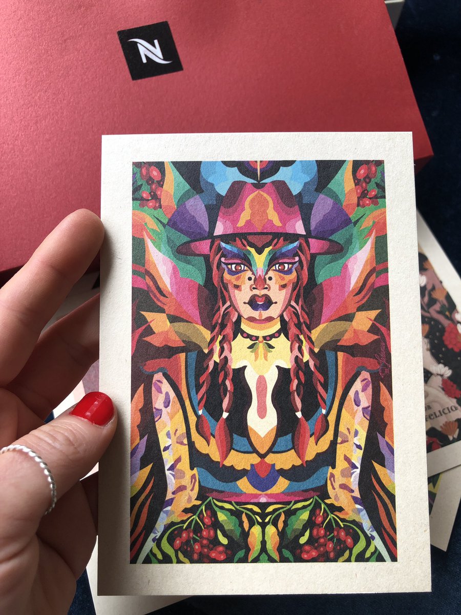 mariadalmazzo's tweet photo. Hoy conmemoramos a las caficultoras colombianas en el día Internacional del café! Ellas pintan sus uñas de rojo “cereza café” para recolectar los frutos más rojos y óptimos. Mi admiración para éstas mujeres ❤️❤️❤️
#ElColorDeEllas #Nespresso https://t.co/NdSAJeLcoV
