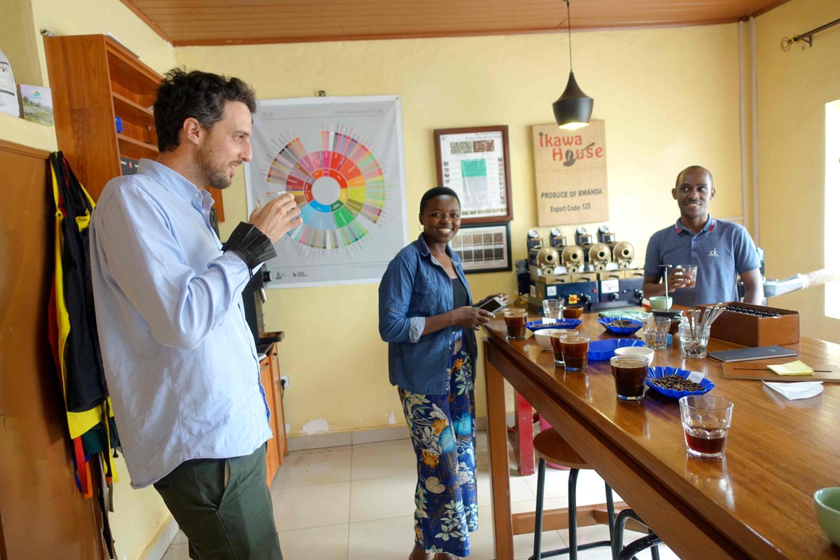 uevode's tweet photo. In celebrating #InternationalCoffeeDay2021, the ICU team joined #IkawaHouse in a cupping session. Thank you #Laetitia & #Uzziel for the amazing experience. @eacmarkup @RwandAgriExport @EUinRW https://t.co/TIghbDCb0g