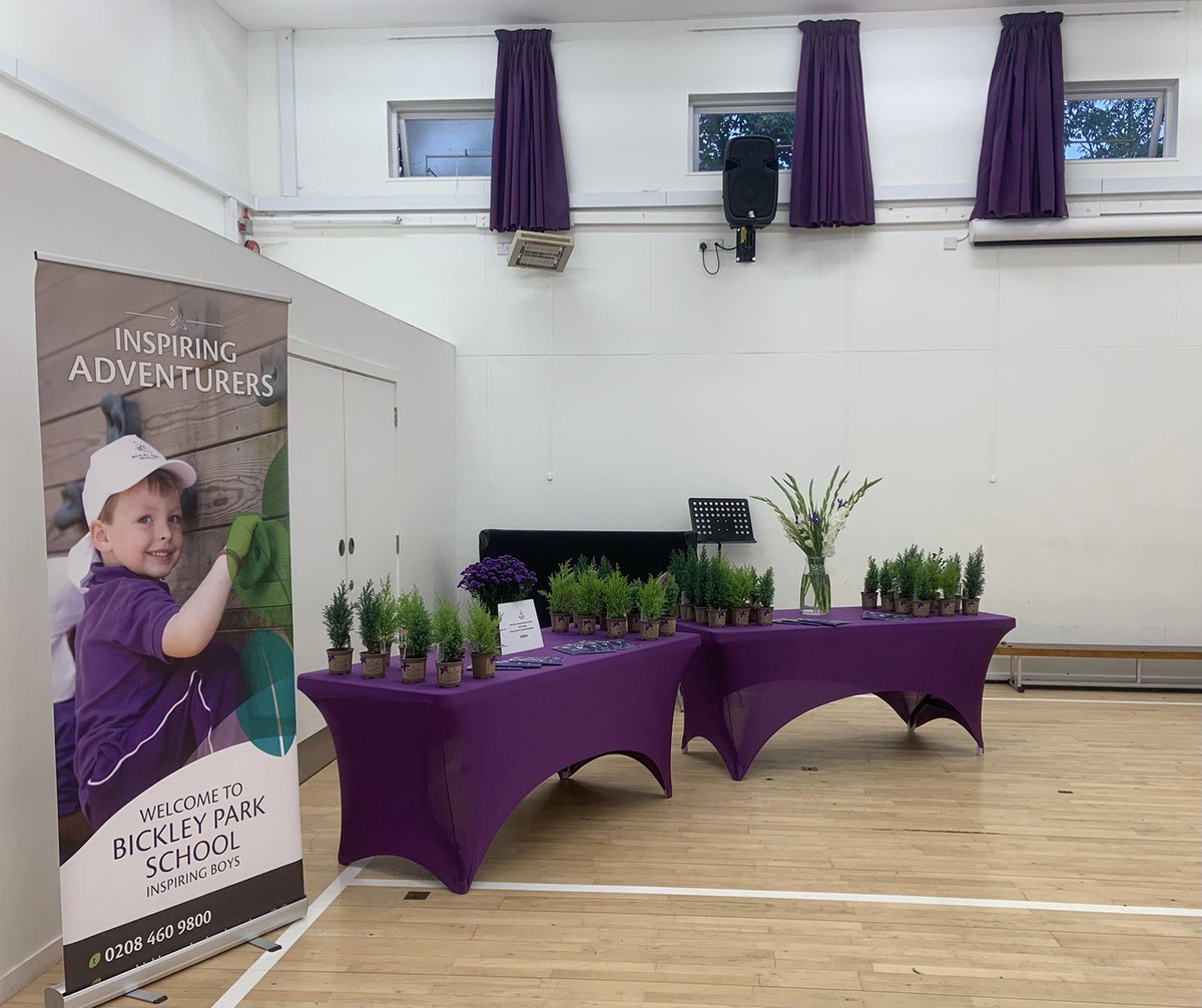 BickleyParkSch's tweet photo. Open Morning today and what a buzz in school! It was lovely to welcome visitors back. Thank you to all parent helpers and our Yr7 and Yr8 boys who were excellent tour guides and school ambassadors. #BPScommunity #BPStrees #DobbiesGardenCentre https://t.co/CllDJjx7FE