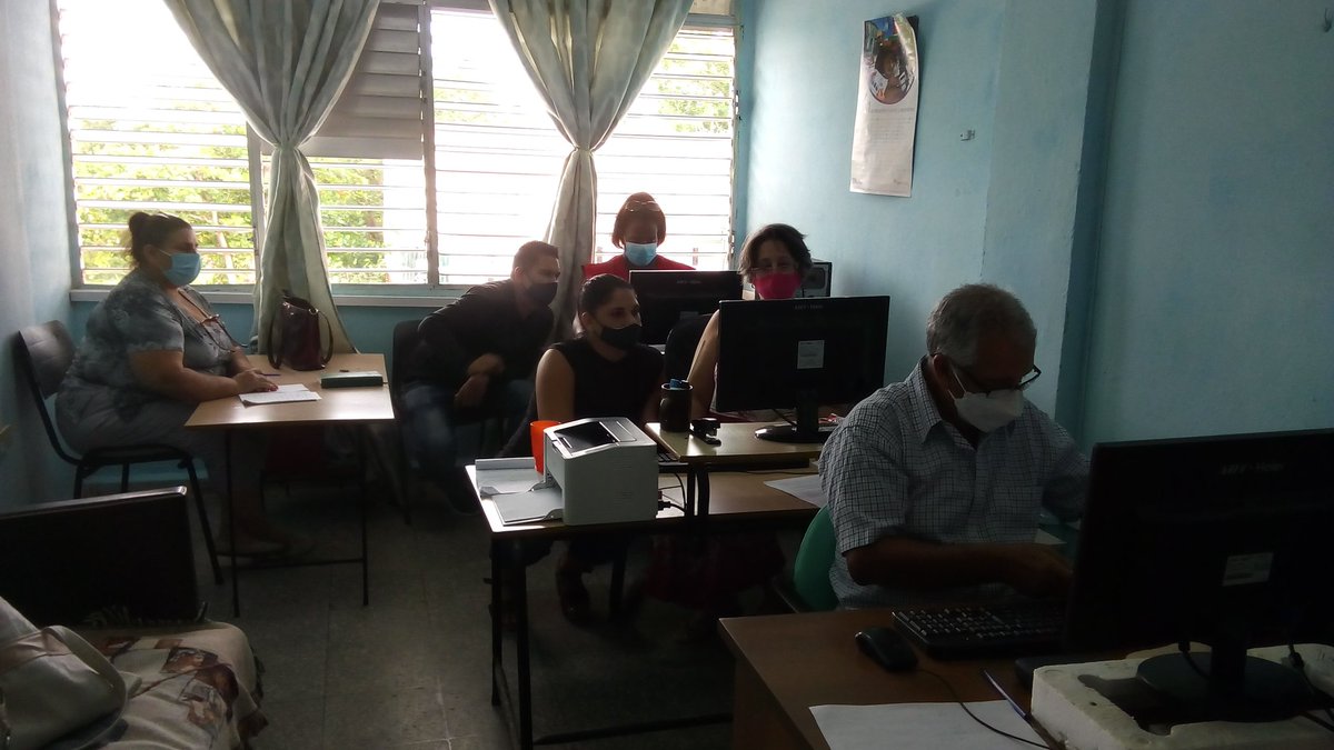 HaydeePaulaPaz1's tweet image. #UIJ #Vicerrectoría En jornada de trabajo virtual en los preparativos del evento internacional #IslaCiencia2021 #SOlWAYSCUBA #ACubaPonleCorazón #CubaMES #CubaPorLaVida #LetCubaLive @licea_mojena @RafaelATHilario @dianami1396415 @PerezYasmanis @OdyGHdez @yaragiraut @AngelRamiroBe