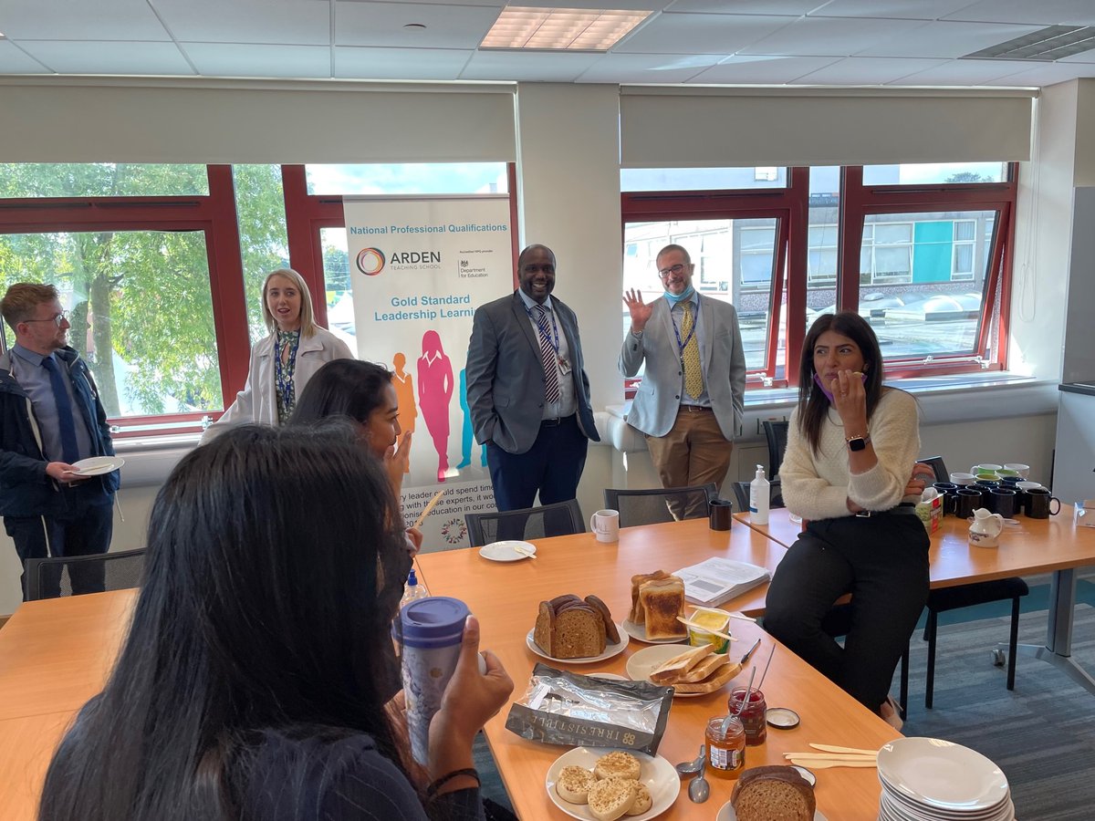 ArdenTeaching's tweet photo. #ITT and subject mentors' get together for morning tea and toast! Great opp to talk, share experiences and catch up with fellow ITTs.  #wellbeing #schooldirect #getintoteaching @WarwickCTE https://t.co/AcltPl5gAc