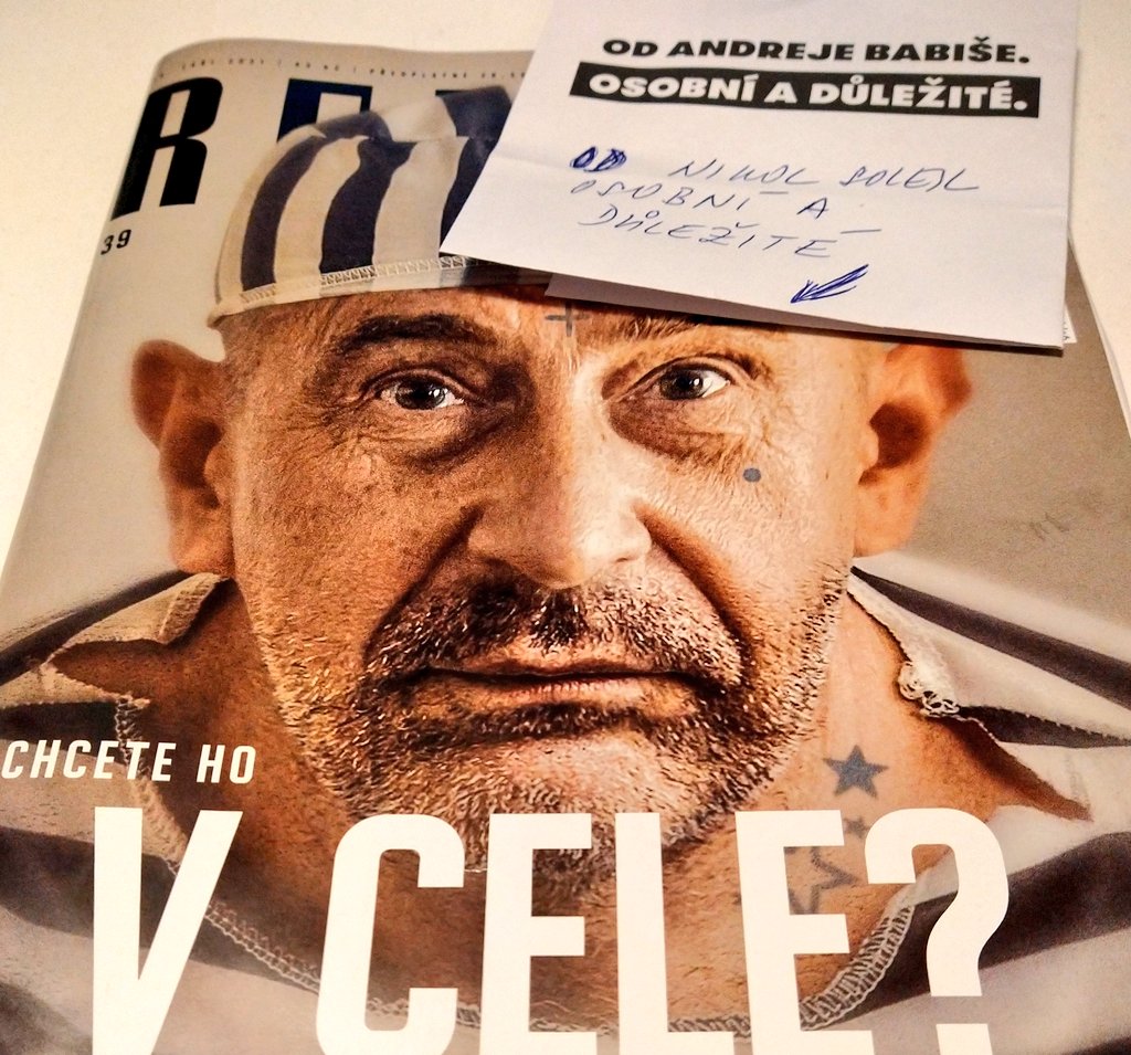 Soleil_cz's tweet photo. Tak mi píše osobní vzkaz @AndrejBabis Já bych taky jeden měla - pro něj! #valval #vcele #volby2021 @Reflex_cz https://t.co/UerxdB5APj