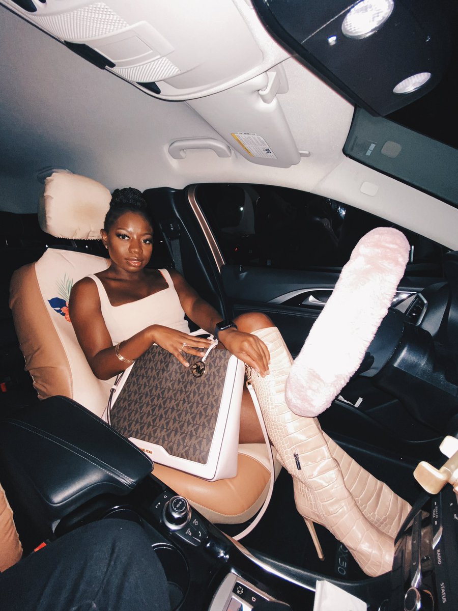 naestar_'s tweet photo. for the aesthetic 🎀 https://t.co/AKTN3TBdph