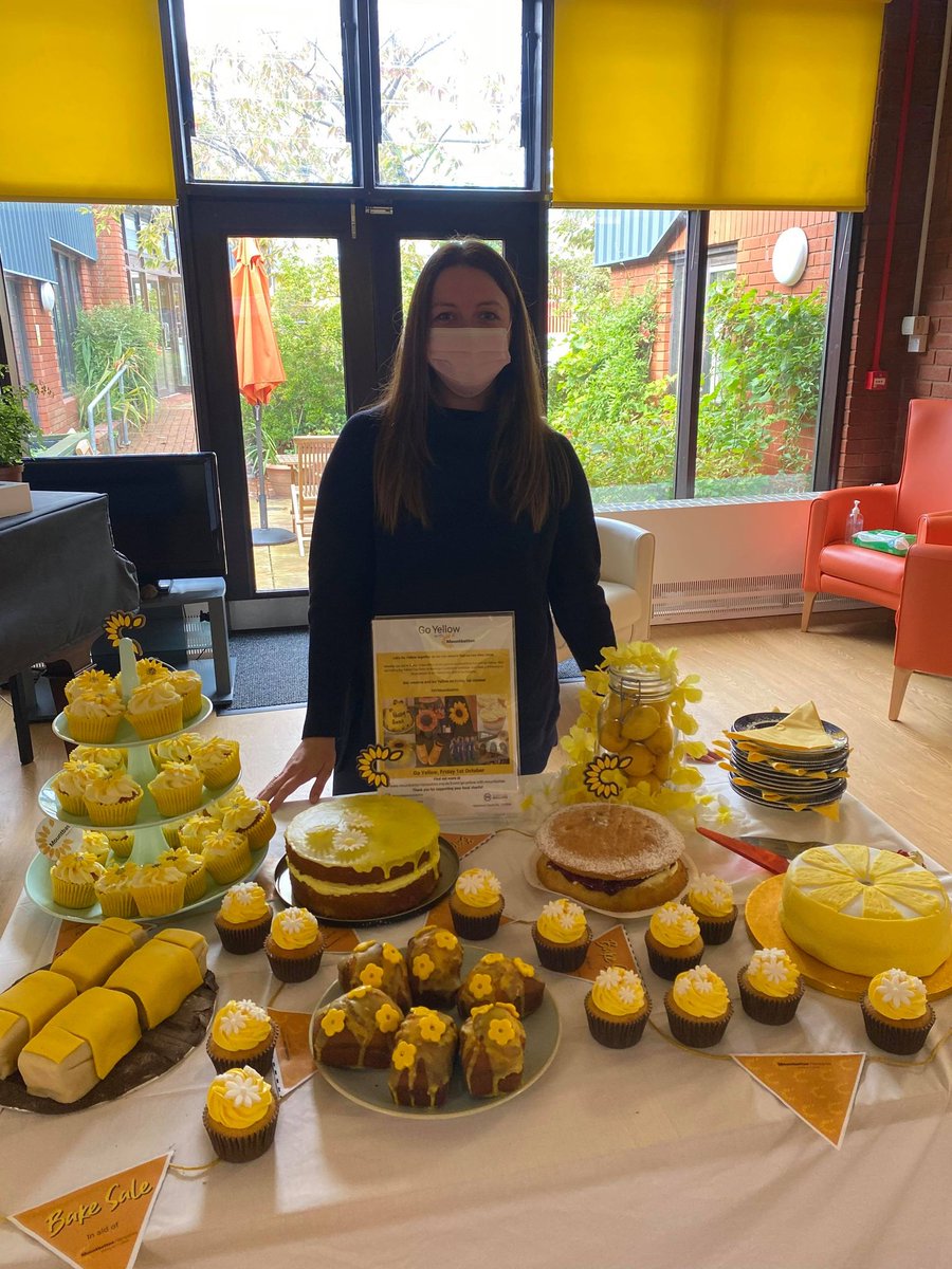 MountbattenHamp's tweet photo. Thanks to everyone who has taken part in Go Yellow today💛Let us know what you’re up to &amp; share your photos with us! Special thanks to Happy Toast Bakery, Chocobelle, Grazy Days , Show-Toppers , @SunriseSrUK &amp; our Mountbatten charity shops. 
Help support👉 https://t.co/OLIZ0ephXs https://t.co/gSTQc2eZ3z