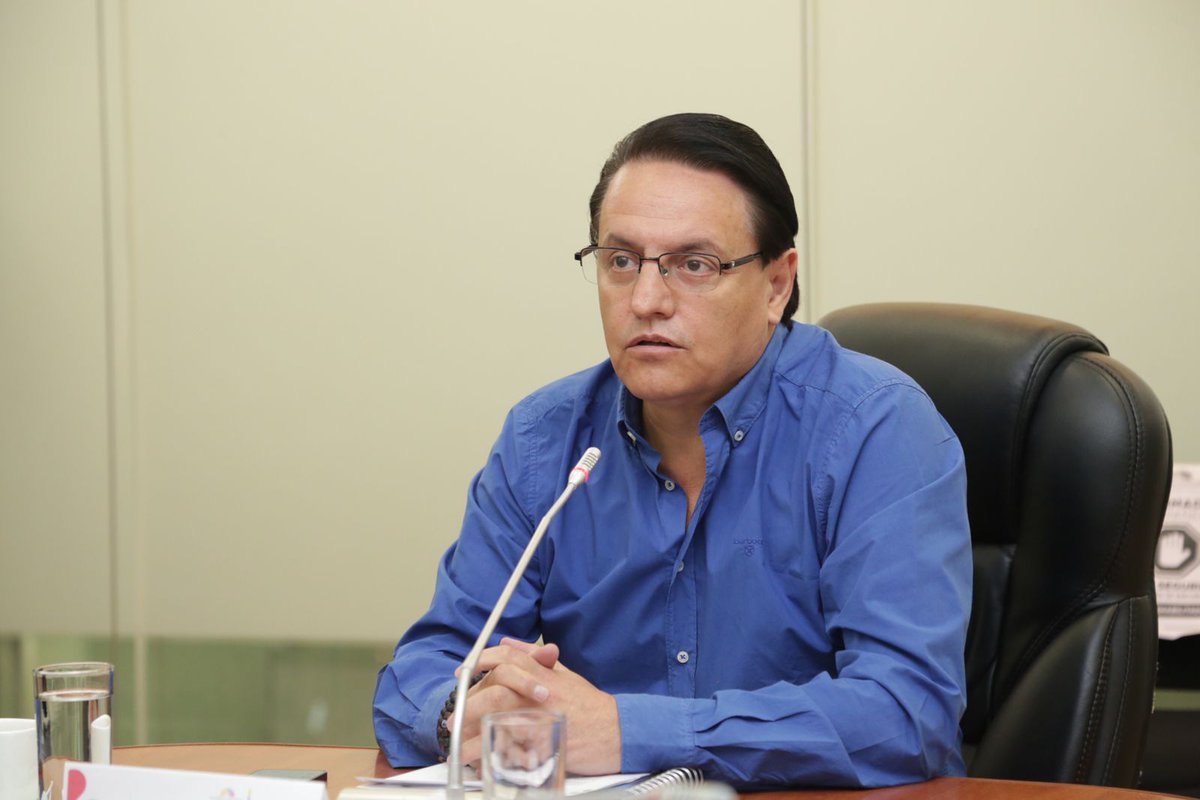 FiscalizacionAN's tweet photo. @VillaFernando_ expuso una factura de 2017 por 1,4 millones de #Sinohydro a #Recorsa que prueban que la empresa china siguió pagando facturas a la empresa de papel de Conto Patiño, siete años después, luego de la firma del contrato de #CocaCodoSinclair. https://t.co/rhYbqujQ8u