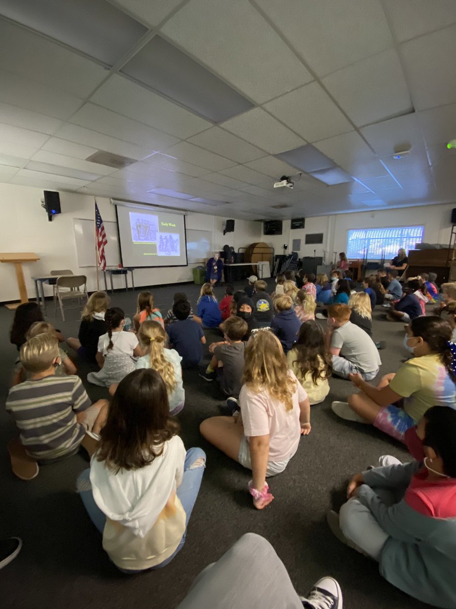 MrsWellsHB's tweet photo. Enjoying our first Art Masters lesson 🙌 They are so engaged, you could hear a pin drop in here🥰 #artmasters #weareHBCSD #Remington https://t.co/hxEOhYnlN4