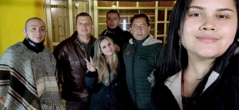 En el set de grabación. 
#haciendoloquenosgusta
#Cine #LlamadaEsperada
#EvolutionFilms #EvolutionFilmsColombia 
#cinematográfica #cortometraje #films #película #serie #netflix #DíaInternacionalDelCafé #1000RazonesParaUnTinto
