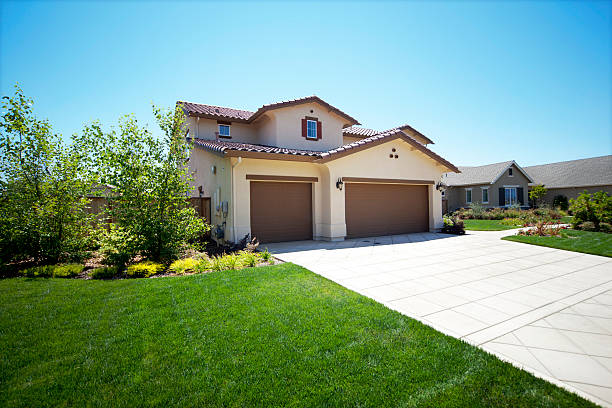 We offer various concrete services, from stamped and decorative concrete design and installation to patios, driveways, sidewalks, countertops, and outdoor kitchens. Please visit our site to see our services. bit.ly/2Pu13aZ