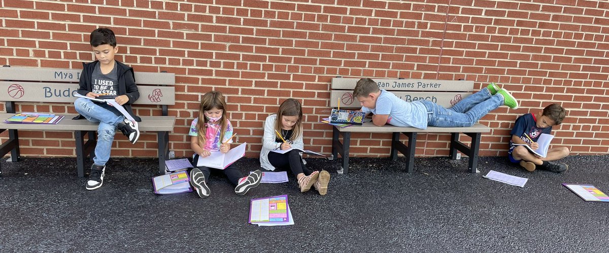 Tina Conti tweet media