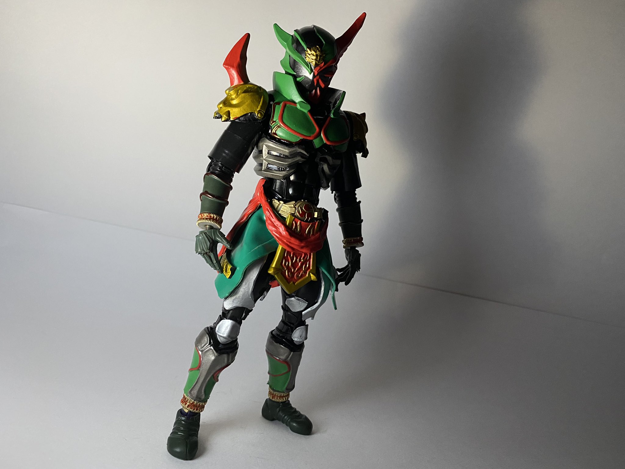 サ*３様 仮面ライダー歌舞鬼 フィギュア 傘付き サ*3様 仮面ライダー歌舞鬼 フィギュア 傘付き 仮面ライダー