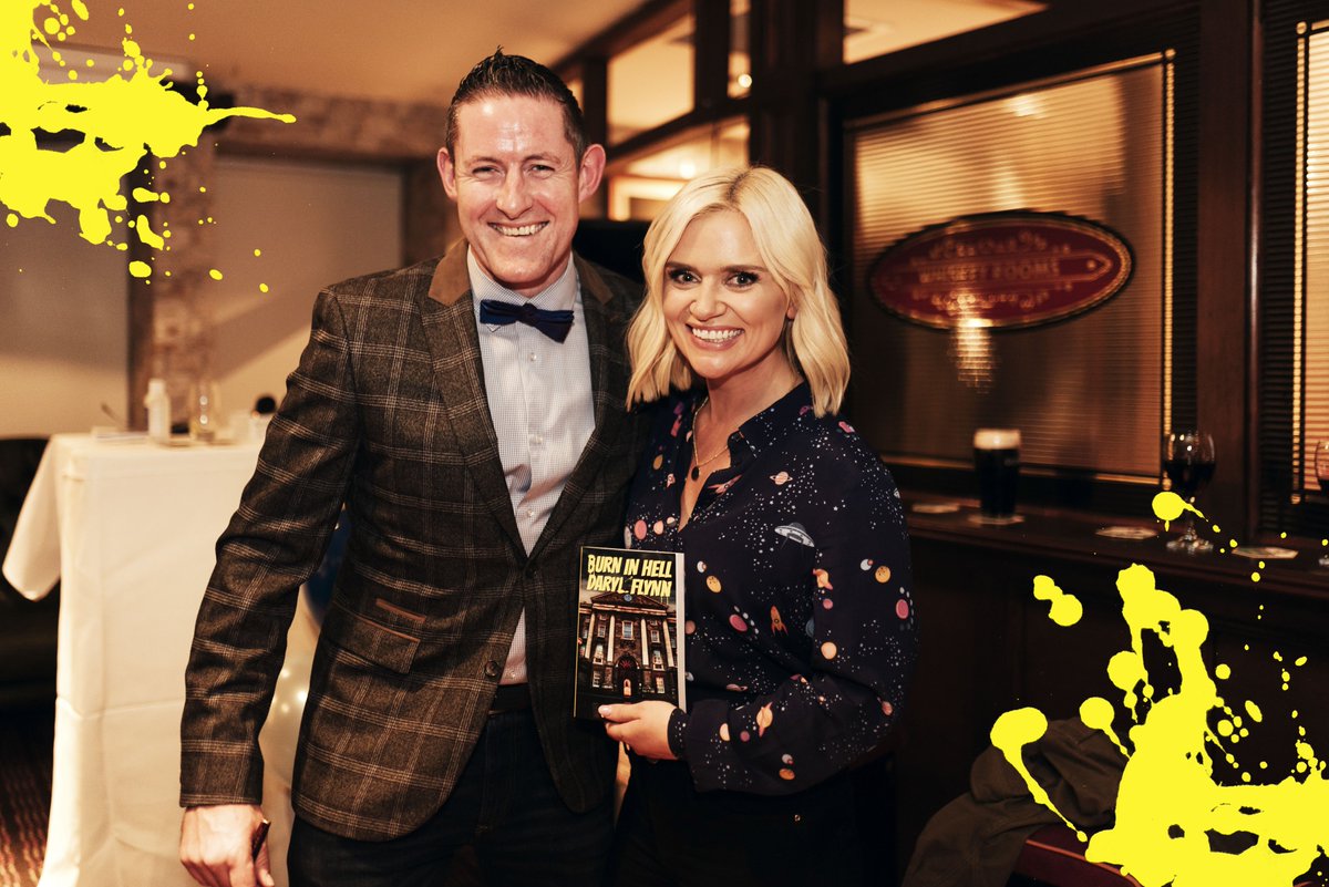 cgalvin_author's tweet photo. What a book launch, thanks a mil to everybody ! 
👉 "Burn in Hell Daryl Flynn" is now available to purchase online : https://t.co/Pw5wemUaEY 
📷Lisa Chonier
#bihdf #booklaunch #conorgalvin #irishauthor #novel #dublin #trinitycollege #universalbooks #karenkoster https://t.co/XtaVZY09RU