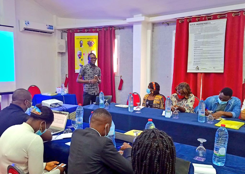 DefyhatenowWCA's tweet photo. #Tech4Peaceπ±π»
Participants are taught how 2 use #HyracBox 2 access files during #peacebuilding activities such as community projects or outreach programmes in remote areas that have no internet connection.
The session is facilitates by @dan_kingori Tech Lead, #defyhatenow Kenya https://t.co/nN82xwuVgh