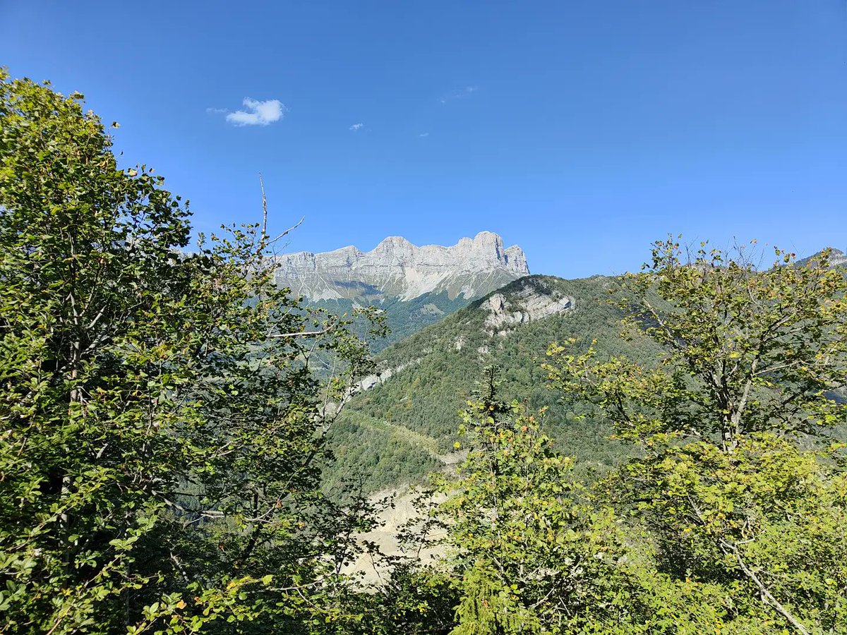 AgnesL38's tweet photo. Sortie vélo du jour à @GresseenVercors #gresseenvercors #vercors https://t.co/cVokBLUl1y