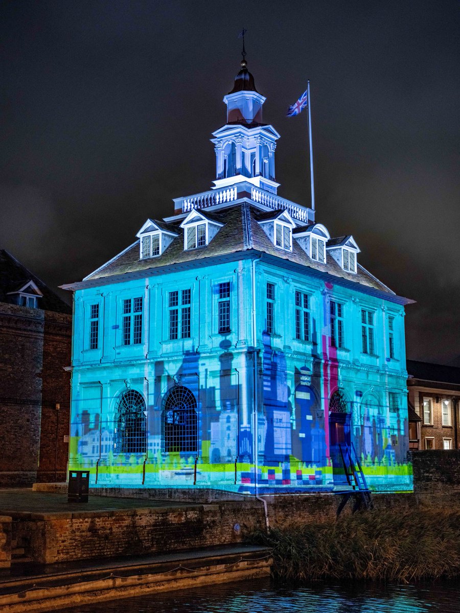 Have you had chance to check out the amazing IHL PORTALS around town?
This family-friendly event – FREE for all to enjoy on Lynn’s High Street during the day and its projection sites after dark
@in_collusion
#theihlkl #whatisthemindshift
#kingslynnminster #kingslynncustomshouse