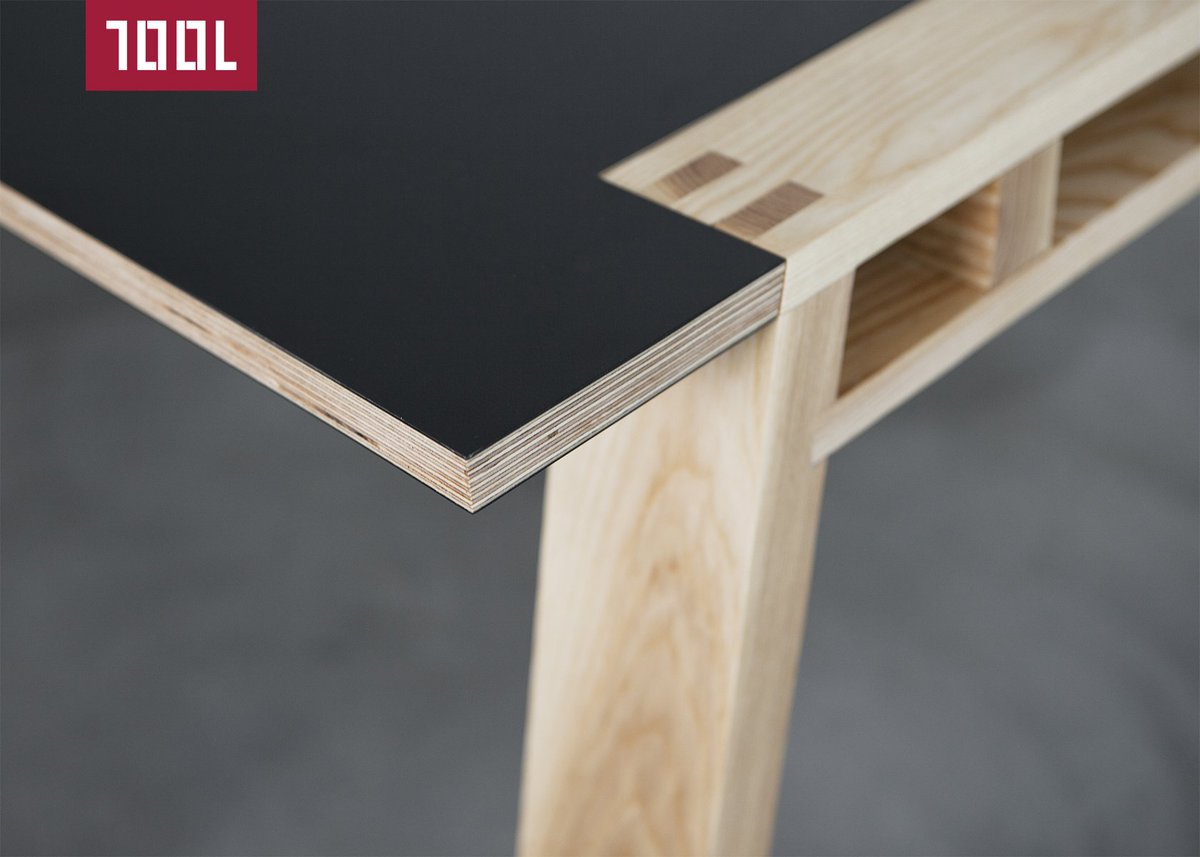 cenlitros's tweet photo. Detalle.
Mesa Lusi.
_
Foto: @Roibradbury e @H4t4k3
#100L #Lusi #produto #mobiliario #mesa #cenlitros #editora #madeira #staytuned #proximamente https://t.co/1Q7cBt0JWH