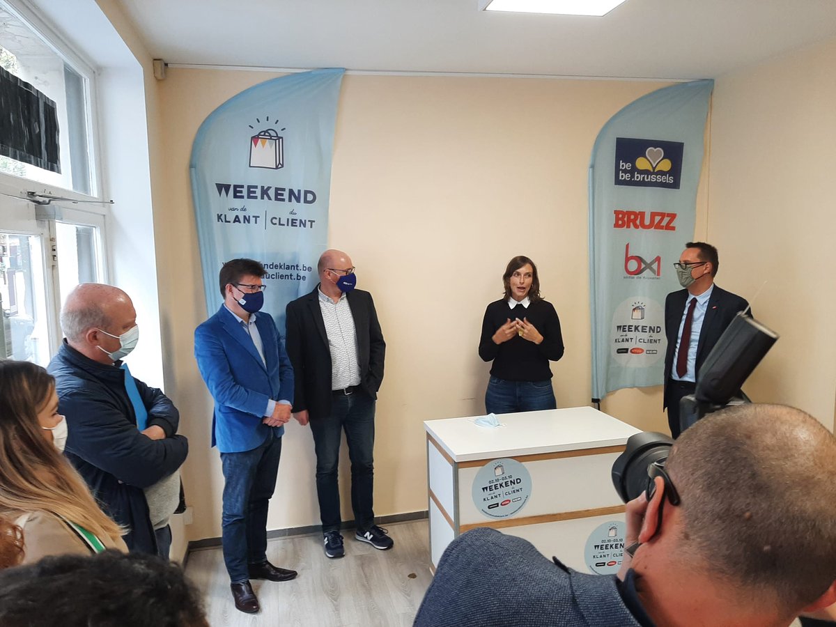 comeos_fr's tweet photo. @UCMMouvement, @comeos_fr et @UNIZOvzw sont prêts pour le #Weekendduclient. A la conférence de presse de #Bruxelles, le message est clair : il faut promouvoir la capitale comme un centre attrayant pour les consommateurs ! @loranivesse @DannyVanAssche @ArnaudDeplae @svengatz https://t.co/r09MEOVKIm