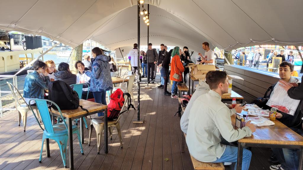 BuildSciences's tweet photo. Over 100 students have started the tour before the 1200 start time! The Built Environment Society members are having to work hard! #UWEBES2122 @UWEArchBuiltEnv  @CASSART1984 https://t.co/tUhVodDN7i