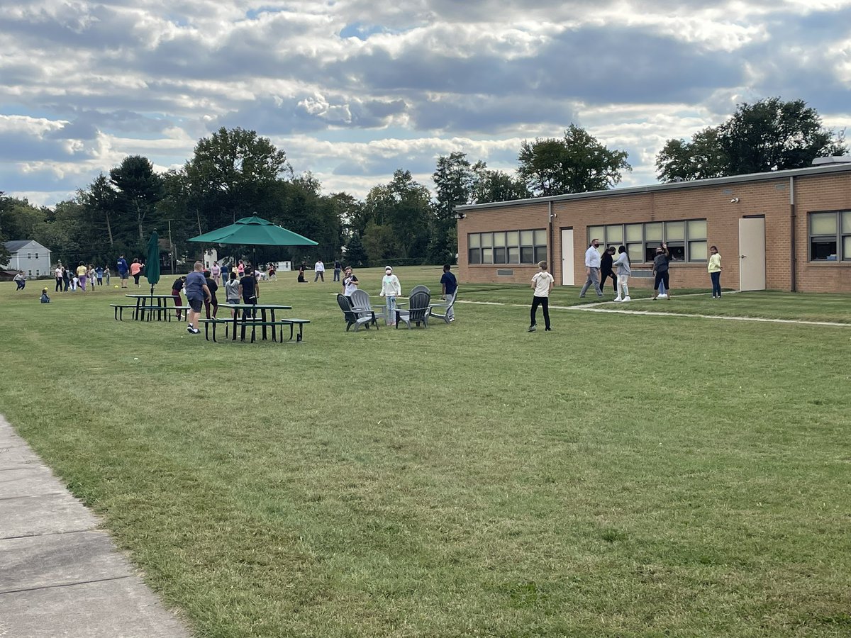 A4Hughes's tweet photo. There are tons of challenges with covid restrictions. I want to point out something that has been a positive. So many students outside learning! #chdreambuilders https://t.co/omgyEhZ1nc