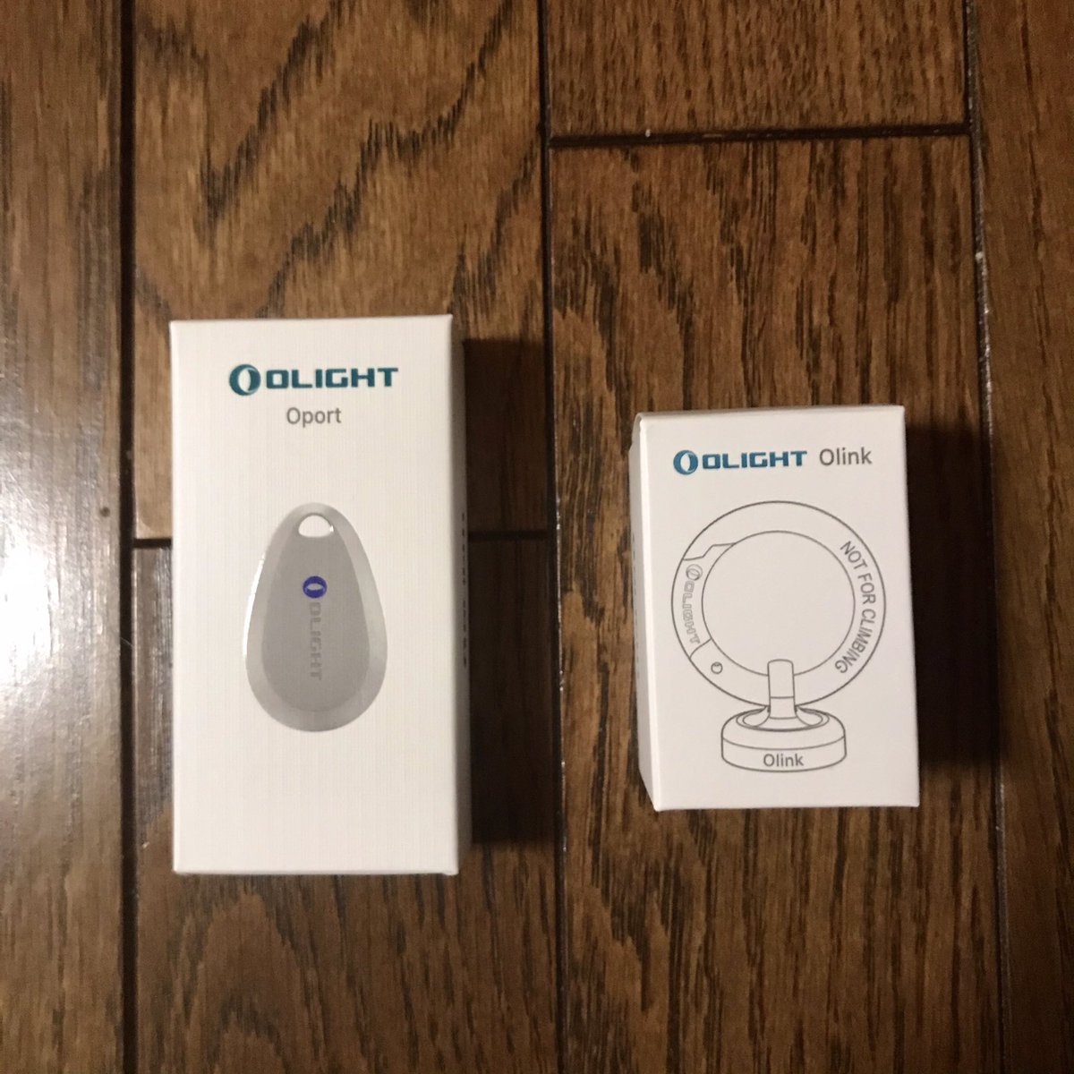MasaakiUda's tweet photo. Fan Dayのキャンペーンセールで購入した品々
#OFANDAY
#Olight
#Flashlight
#LEDライト
#オーライト https://t.co/XyqoORxR8f