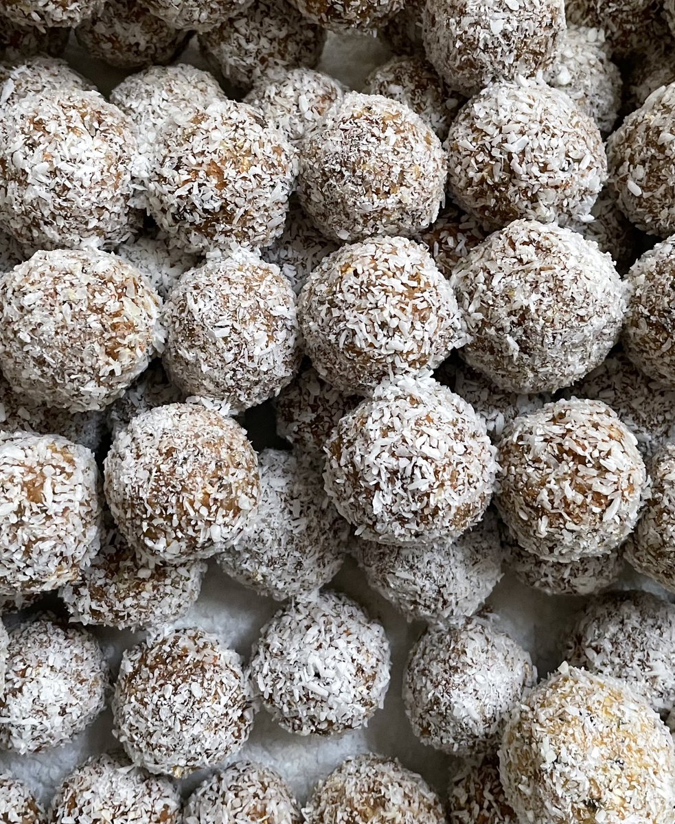 breadnbuttercic's tweet photo. Come down to #grahameparkestate today 3-6pm for the launch of their new outdoor gym @NHGhousing we will be there giving out recipe meal kits and these yummy carrot cake bites #CommunityEngagement #comunityevent #colindale #northlondon #healthylivingevent https://t.co/Qgds66dTmL