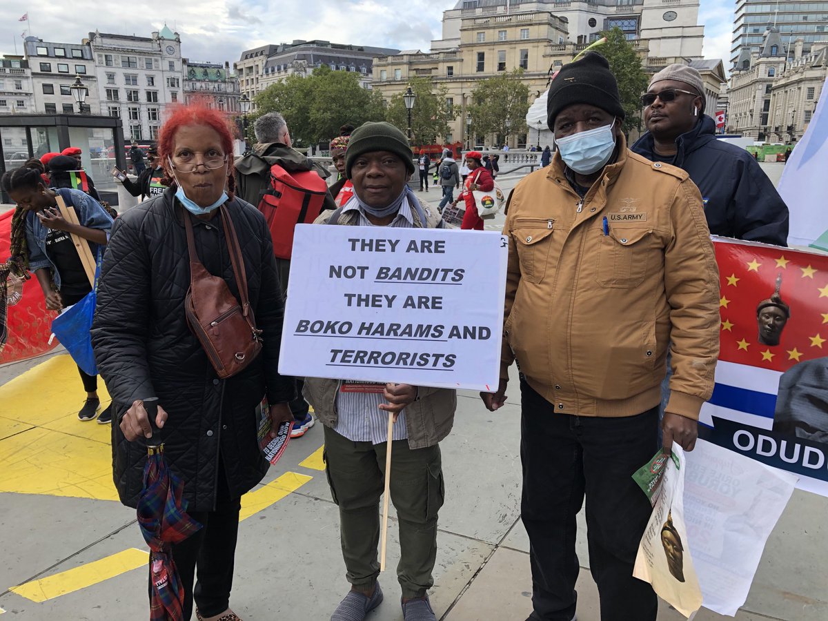 baasegun1's tweet photo. Trafalgar Square 1 October https://t.co/AwKyDvzMNc