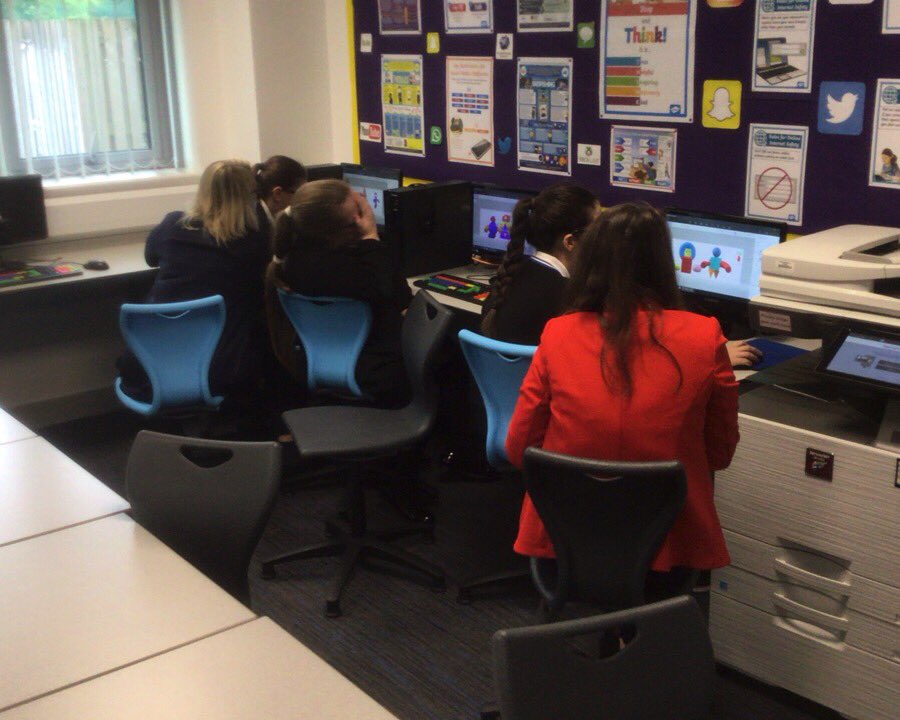 islwynsrb's tweet photo. In Sirhowy us remarkable students are doing remarkably well in learning about βRemarkable Robotsβ. We found out there are 5 different types and begun creating our own this week on computer. We also begun programming robots. #topiclearning #techatitsbest https://t.co/aJndbiubeV
