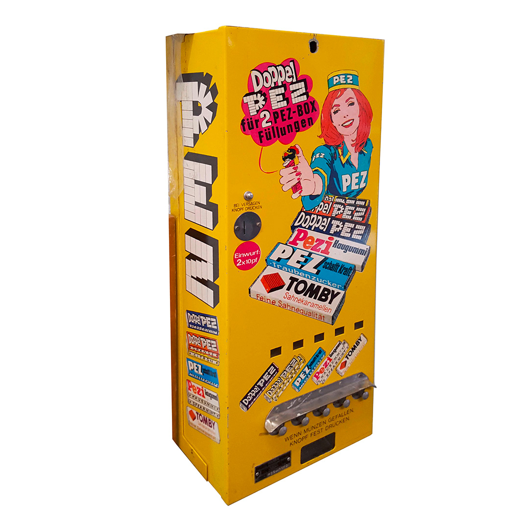 667Run's tweet image. Ich erinnere mich gut an den gelben PEZ-Box-Automaten, an dem ich oft auf dem Weg von der Schule nachhause vorbeikam. Nach einem gezielten Tritt auf die Mitte der Frontfläche spuckte er gelegentlich eine Münze aus…

Den ganzen Beitrag findet ihr unter: 667.run/eros-thanatos-…