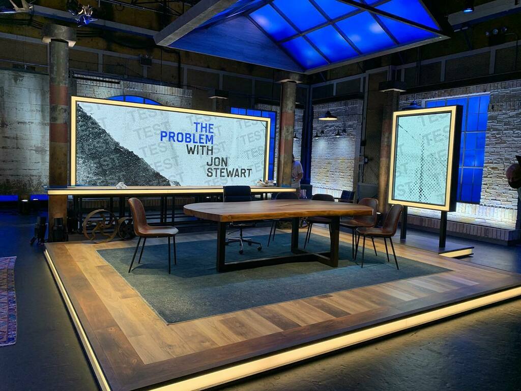 fieldstonearts's tweet photo. The Problem

Happy to finally be able to share this amazing project! Earlier this year I had the opportunity to work on designing and building the desk for @theproblem  The whole team was awesome, and not only am I happy with the end product, I’m excited… https://t.co/XzhEBx2RTq https://t.co/yY66iCMRNJ