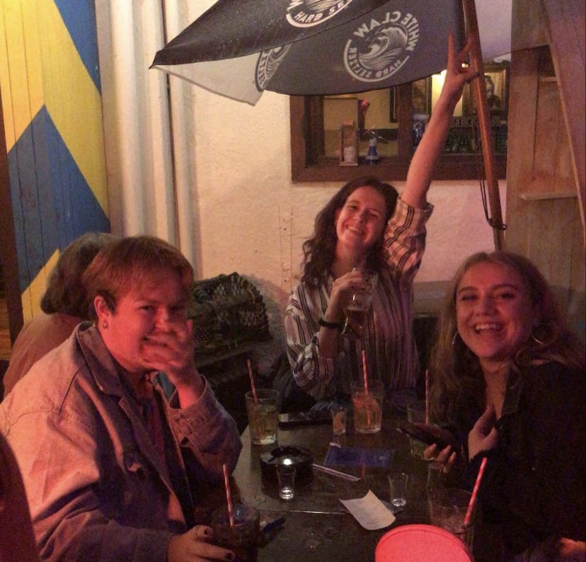 ucdartssoc's tweet photo. Some pics from Freshers Week! It was great to see so many new faces. Keep an eye out for more exciting events coming up over the next few weeks! #ucdsocieites #ucdartssoc #ucdfreshers #freshers #freshersweek https://t.co/6Tk3wBXqyM