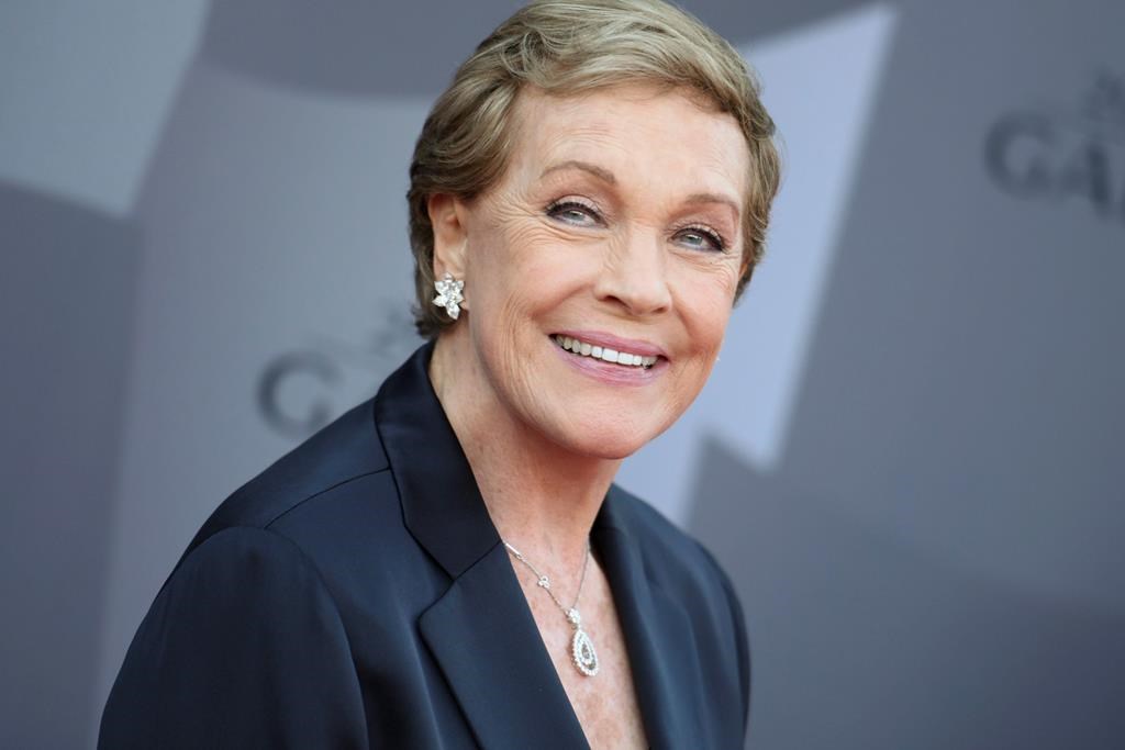 Happy birthday to Julie Andrews, who turns 86 years young today What\s YOUR favourite Julie Andrews film? 