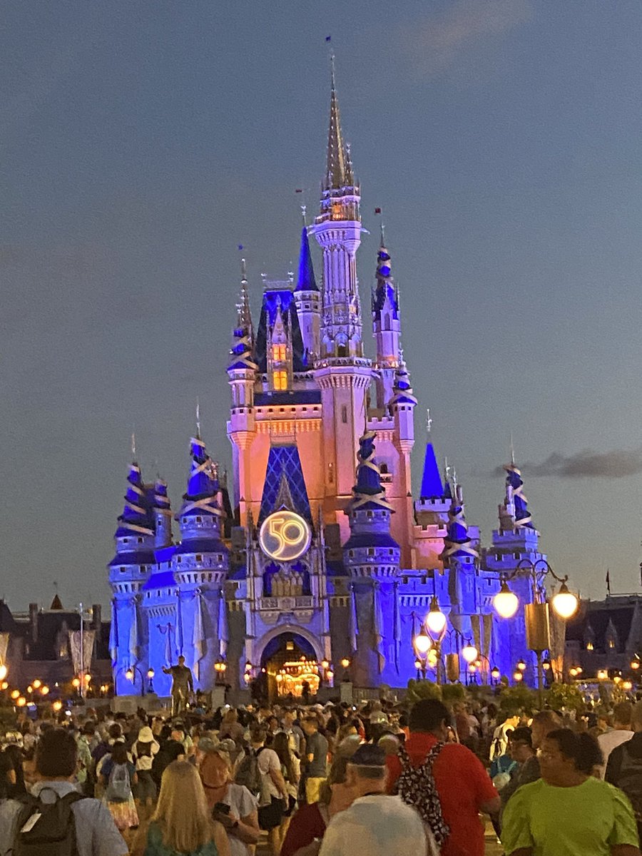 wdw_lovin_ma's tweet photo. Happy 50th Disney World #WaltDisneyWorld50thAnniversary #magiciscalling #DisneyWorld50 #WaltDisneyWorld https://t.co/dol5ZhpBO7
