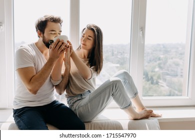 #اردو_زبان
چائے میری زندگی میں لازم ہے ایسے 

عاشق کو محبوب کا دیدار ہو جیسے 
#FHD
#BBN