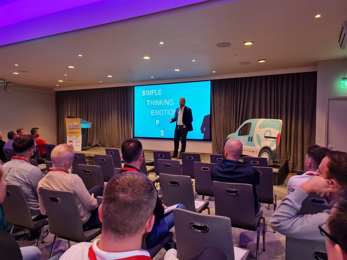 ActivBusinessUK's tweet photo. @officefriendly The superb Professor Damian Hughes presenting The Psychology of Winning at #OFREUNION21
Understanding the value of simplicity in leadership https://t.co/9EGNbrMX3g