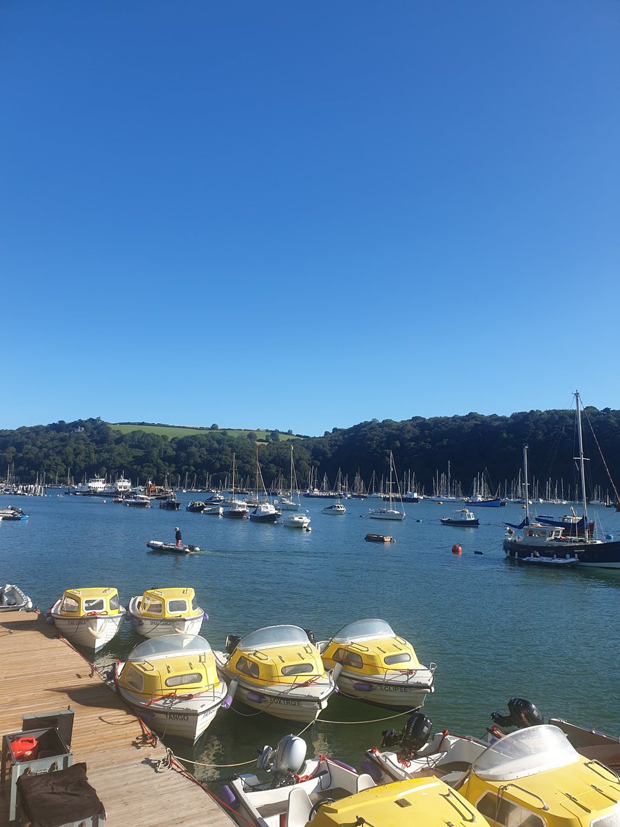 Beautiful sky to lift the spirits. Not many of these left this year I'm sure. 😎