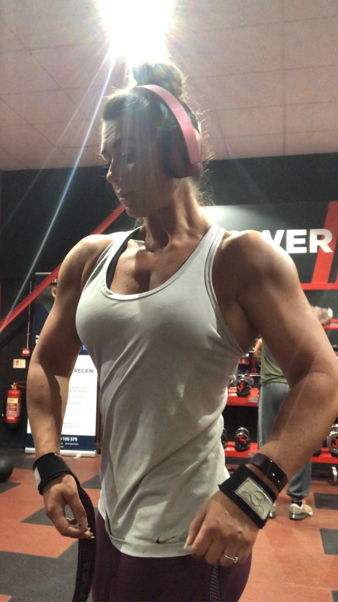 Supremes_Ass69's tweet photo. Just over here trying to grow! https://t.co/aYpfwGStLI
