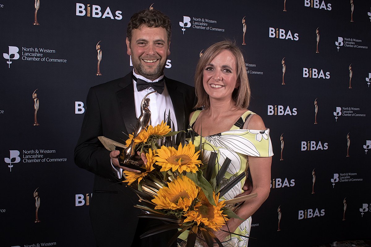 Dairy farmers Ian and Alison Pye of <a href="/OldHollyFarm/">Old Holly Farm</a> beat businesses from a host of different industry sectors to be crowned Green Business of the Year at the @BIBAs2021 .
nfuonline.com/about-us/our-o…