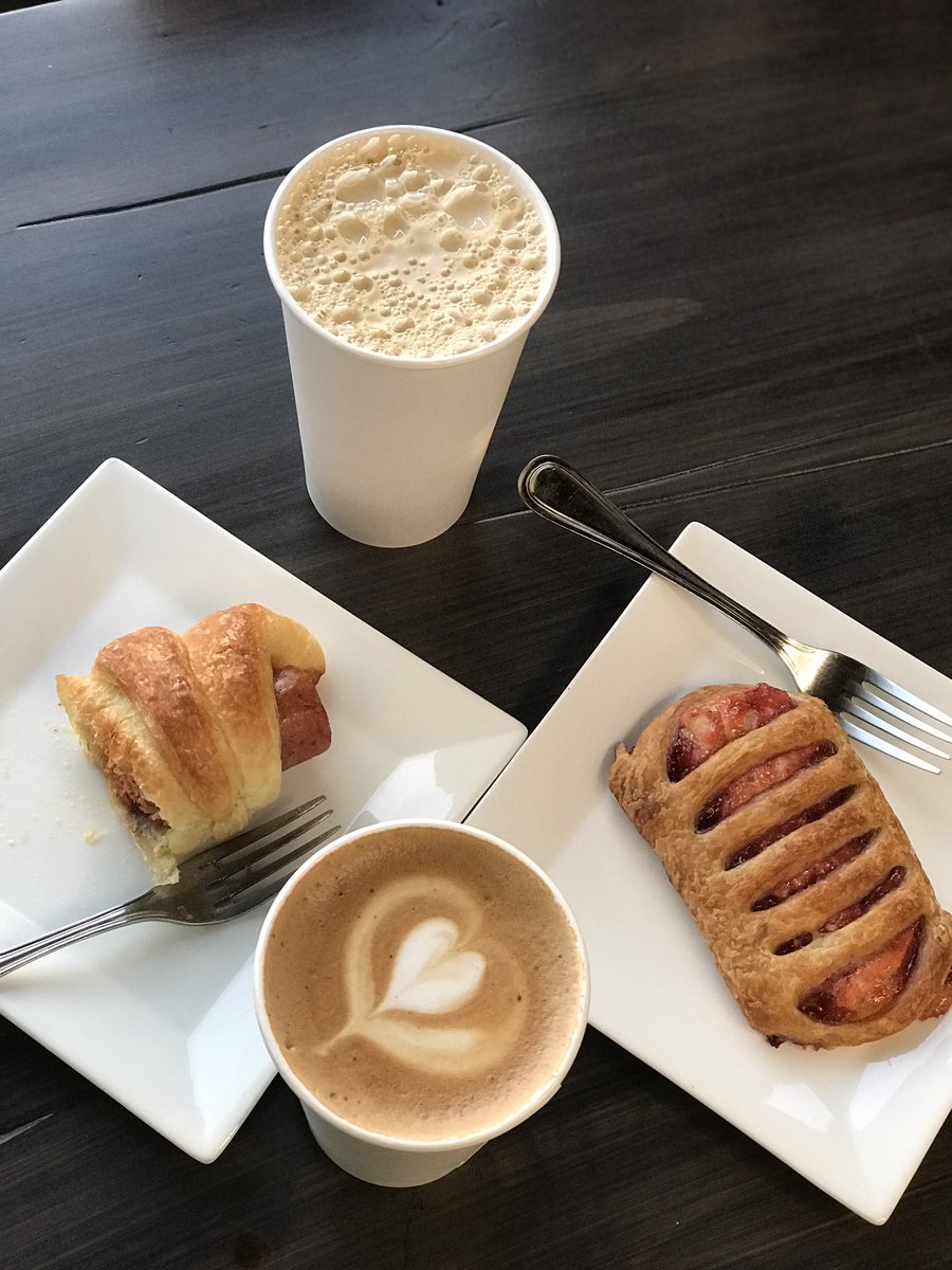 Ridgemd's tweet photo. Enjoying coffee with a friend https://t.co/fv6OCBkC48