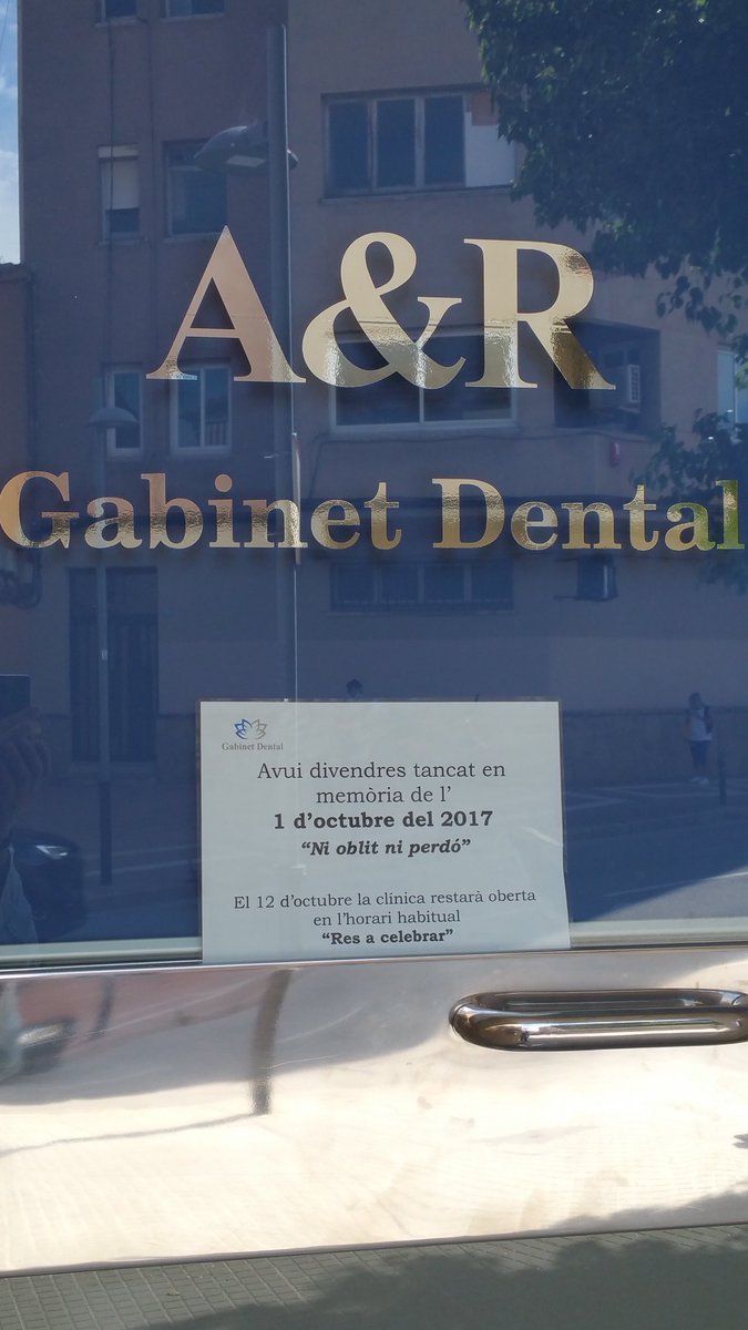 Hartmannmora's tweet photo. Si el gabinet dental A &amp; R d'Olesa, em mereix tots els respectes, es diu i ja està https://t.co/eDbwuf2j2U