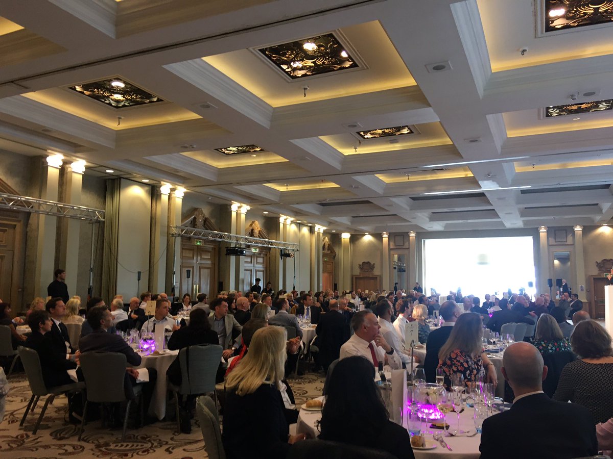 gdbmembership's tweet photo. Brilliant to welcome all of our attendees to our Diamond Alumni! #DiamondAlumni @Thakeham @EYnews @RPDCrawley @GrandBrighton https://t.co/hy6IWJGebN
