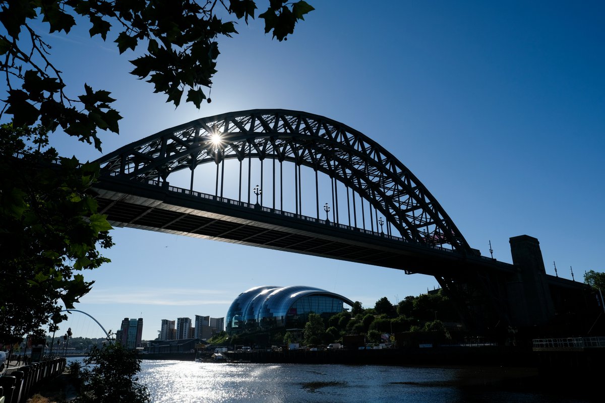 Happy happy birthday to our iconic Tyne Bridge! It celebrates its 93rd birthday today and we love it. It always makes you feel that you're home ❤️