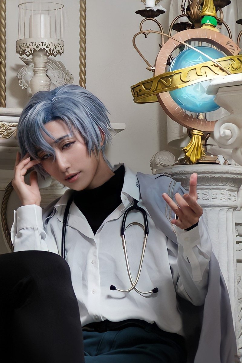gingareina's tweet photo. 【コスプレ/魔法使いの約束】

+ﾟ*｡:ﾟ+◆─∞─◇.+ﾟ*｡:ﾟ+◆─∞─◇

　　　　神様だった男

　　　　　　と

　　　　魔王だった男

+ﾟ*｡:ﾟ+◆─∞─◇.+ﾟ*｡:ﾟ+◆─∞─◇

フィガロ*世界レイナ
オズ*きみき @tttttaakaa
P*執事

#まほやく_cos https://t.co/QGGuq32QmU