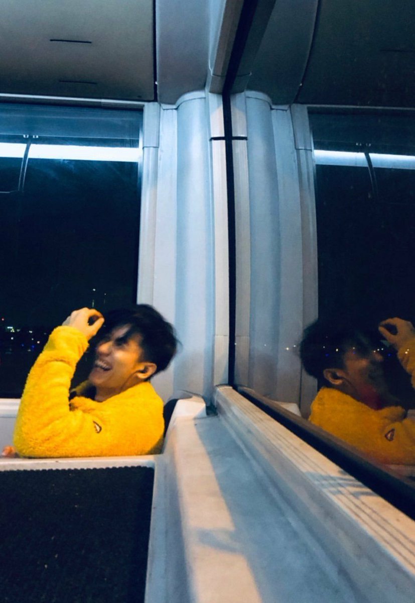 hourly tay tawan tweet media