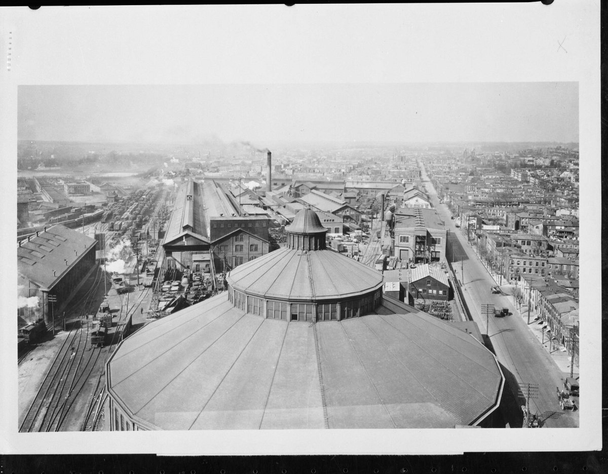 nat_railroad's tweet photo. Make it a #FirstMileFriday at the B&O today! The site of the B&O Railroad is the very place where the story of American railroading began. Visit today to take an 11:30 AM train ride along the nation's first mile of commercial railroad and explore the Museum's historic campus. https://t.co/SPtfdx1rPc