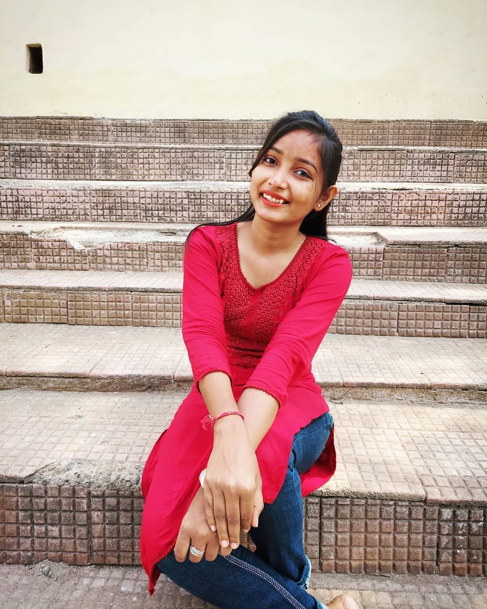 काव्या गौतम tweet media