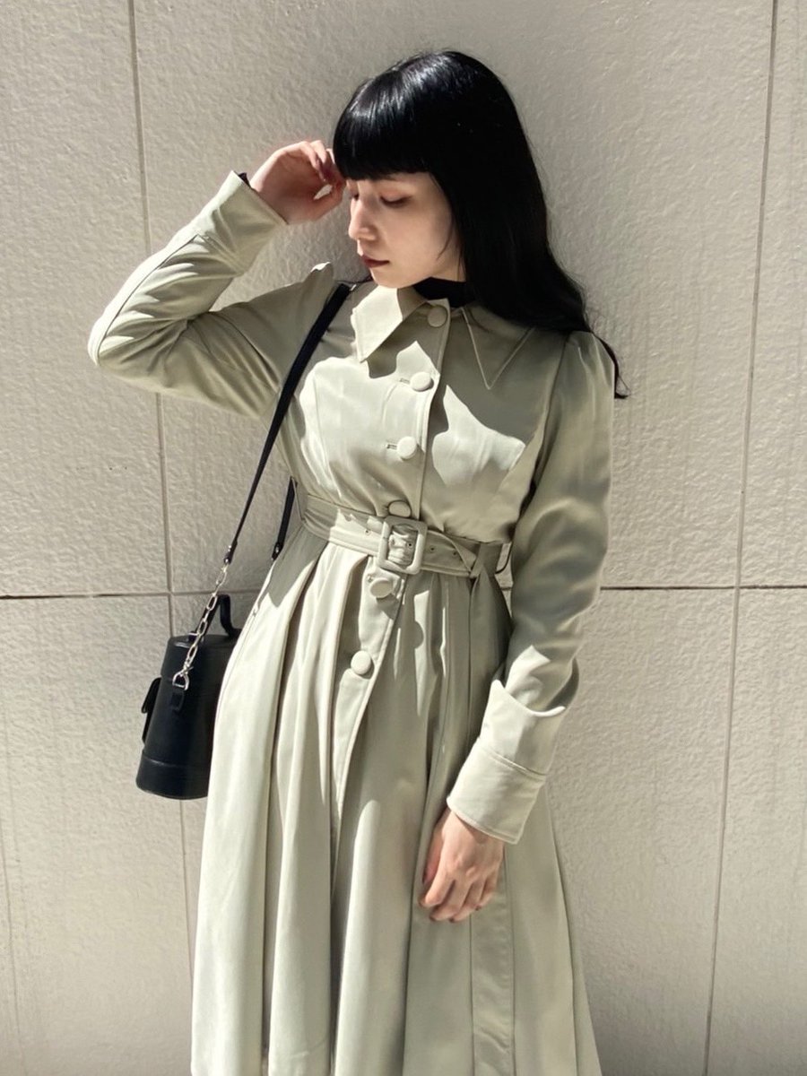 EATME_tweet's tweet image. 【ZOZO INFO💻】

おすすめコーディネートをPICKUP🥀

#イレヘムレディコート
#BOXBAG

ワンピース風のコートにミニバッグを合わせて、
レディライクな印象に👠
▶︎ bit.ly/3ha9Wo3