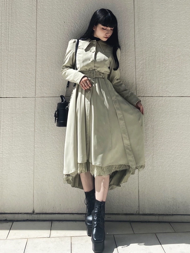 EATME_tweet's tweet image. 【ZOZO INFO💻】

おすすめコーディネートをPICKUP🥀

#イレヘムレディコート
#BOXBAG

ワンピース風のコートにミニバッグを合わせて、
レディライクな印象に👠
▶︎ bit.ly/3ha9Wo3